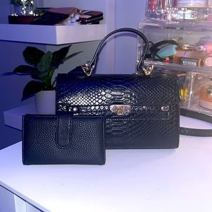 Selling a black purse and wallet for $35. Great quality. Gently used.